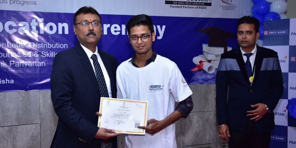 Csr Hdfc Bank Provides Employment Opportunities To 1 920 Youths