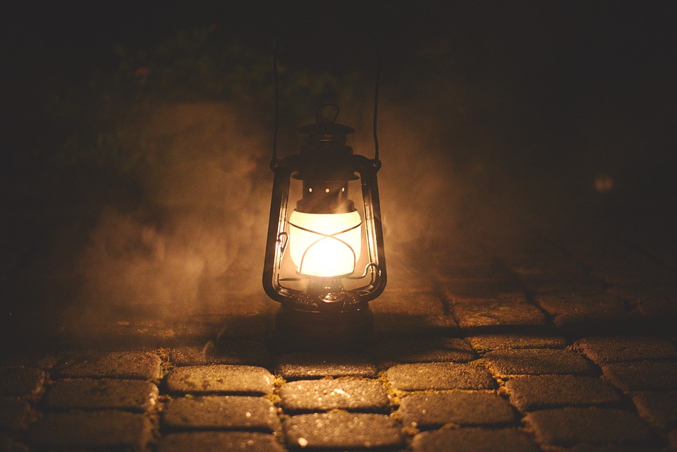 U.S. - India Strategic Energy Partnership: Enhancing Energy Security 1 Photo: https://pixabay.com/photos/lamp-oil-lamp-nostalgia-old-2903830/
