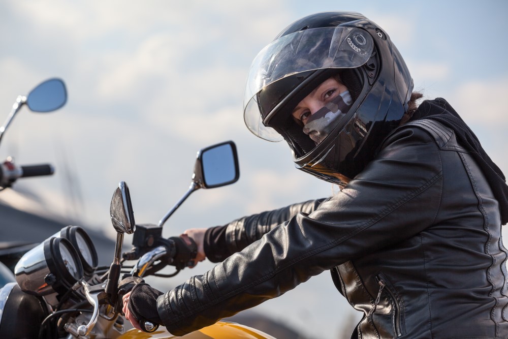 Riding Your Two-Wheeler Amidst Poor Air Quality? Stay Safe In these Five ways 1 India CSR