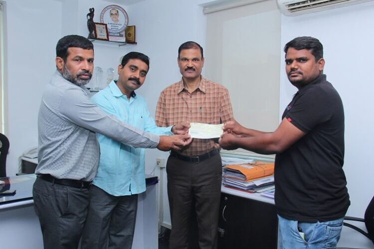 CSR of Media: Hybiz TV hands over cheques to Journalist Families 1 India CSR