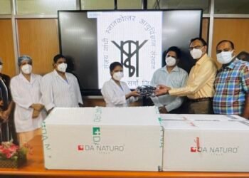Corporate Social Responsibility (CSR): Von Wellx Germany Group donates 10000 healthy shoes to frontline medical workers