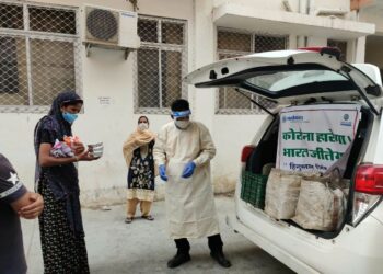 हिन्दुस्तान जिंक के कर्मचारियों ने कोविड रोगियों के परिजनों को भोजन उपलब्ध कराया