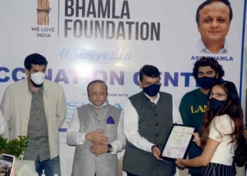 Clean-Up Foundation organises vaccination drive for rag pickers in association with Bhamla Foundation