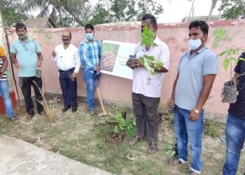 Plantation on the occasion of Goutam Adani’s Birthday