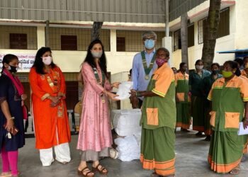 Ladies Circle distributes Sanitary Pads to over 800 BBMP Pourakarmikas in Bangalore