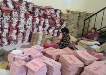 Plastic-Mixed Handmade Paper gets Patent for Invention to Recycle Waste Plastic