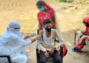 CSR: Ambuja Cement Foundation helps in Vaccination of 11.5 Lakh People