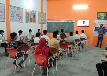 Enhancing English speaking skills for ensuring employability