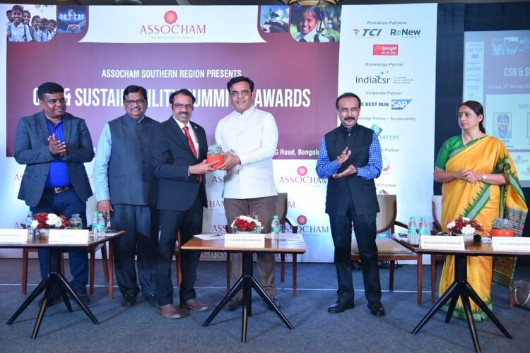 ASSOCHAM honors Rusen Kumar for remarkable contribution to CSR. Photo: India CSR