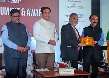 RTN Dr. Shanbhogue VS honored by ASSOCHAM
