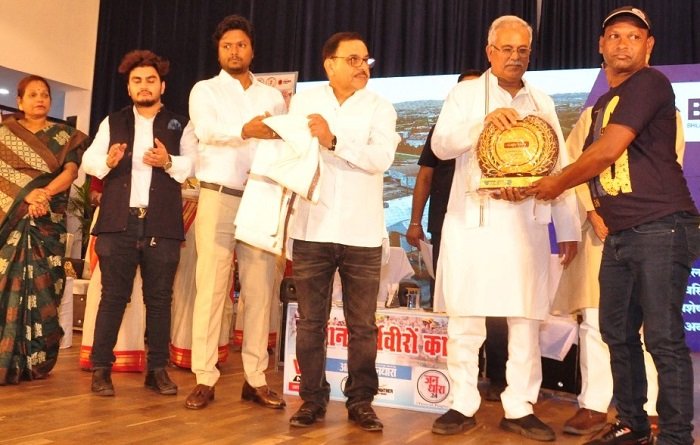 बालको परिवार के तीन श्रमवीरों को मिला ‘कर्मवीर सम्मान’ 3 India CSR