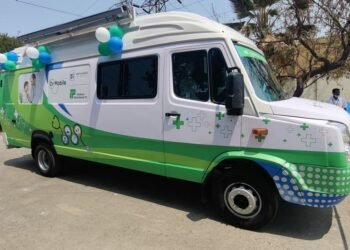 Mobile medical clinic under the CSR initiative from Tamilnadu Petroproducts