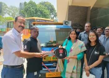 ONGC provides 2 vehicles under CSR to Uttarakhand institutions