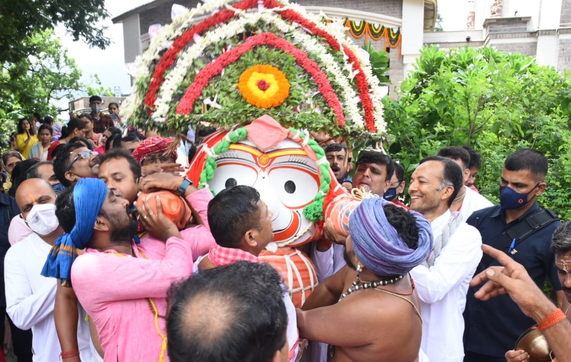 Naveen Jindal prays for happiness, good health and better fortune in Bahuda Yatra festival 1 India CSR