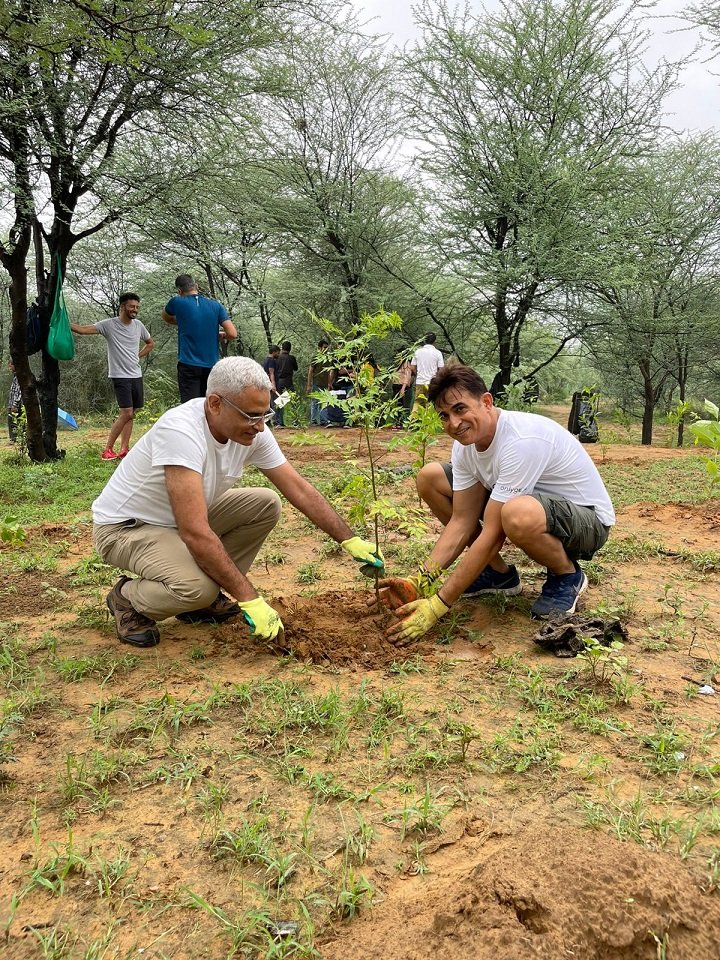 CSR Aravali Plantation Drive by Onlygood, Increasing the green cover by 750 samplings - India CSR