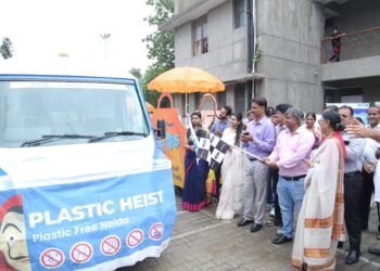 CSR: Plastic Exchange Mobile Van for to curb single-use plastic in Noida