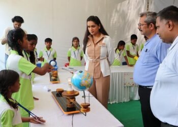 CSR: Science on Wheels - M3M Foundation's effort to give practical experience for children of Gurgaon Govt. schools 1 CSR: Science on Wheels – M3M Foundation’s effort to give practical experience for children of Gurgaon Govt. schools
