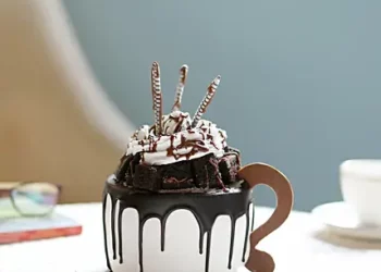 Designer cakes for all the lovely relations