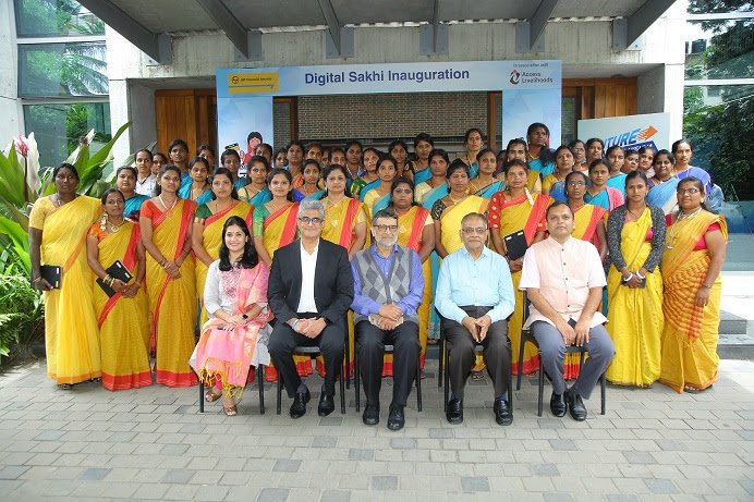 Team L&T Financial Services inaugurates Digital Sakhi Project in Karnataka with Access Livelihood Foundation with Mr. Aloysius P. Fernandez, Chief Guest, Dr. S.S. Meenakshisundaram. Photo: India CSR