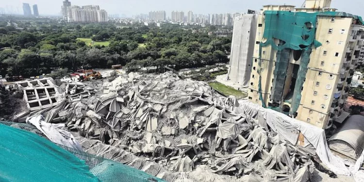 Recycling of 30000 tonnes of the Supertech Twin Towers demolition waste 1 India CSR