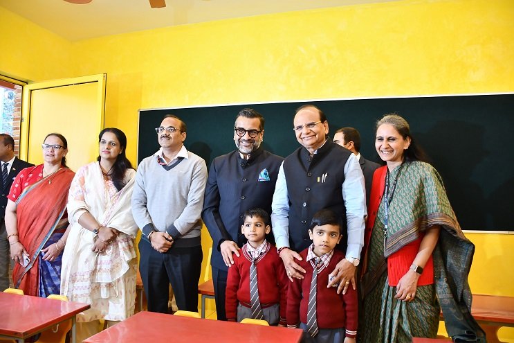 CSR Modicare develops Nagar Nigam Pratibha School in Jasola