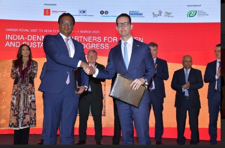 Photo: ISS India and Tata Power Renewable Energy Limited Join hands to promote Clean and Sustainable Energy Solutions in Facility Management Space.