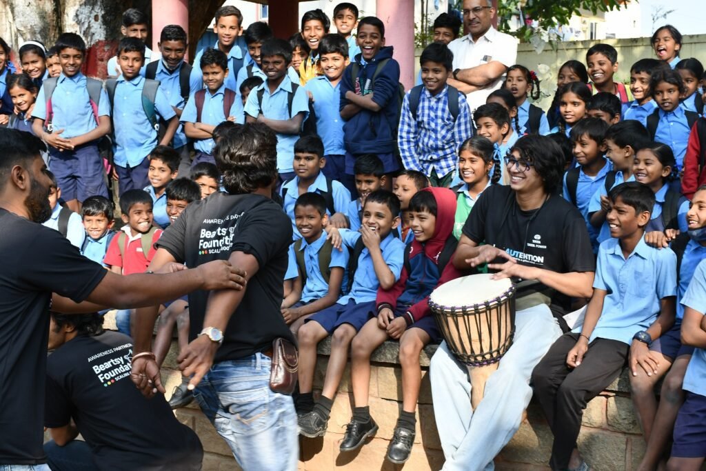 CSR: Tata Power teams up with Beartsy Foundation to bring "Pay AUTention" to local communities via street performances 3 India CSR