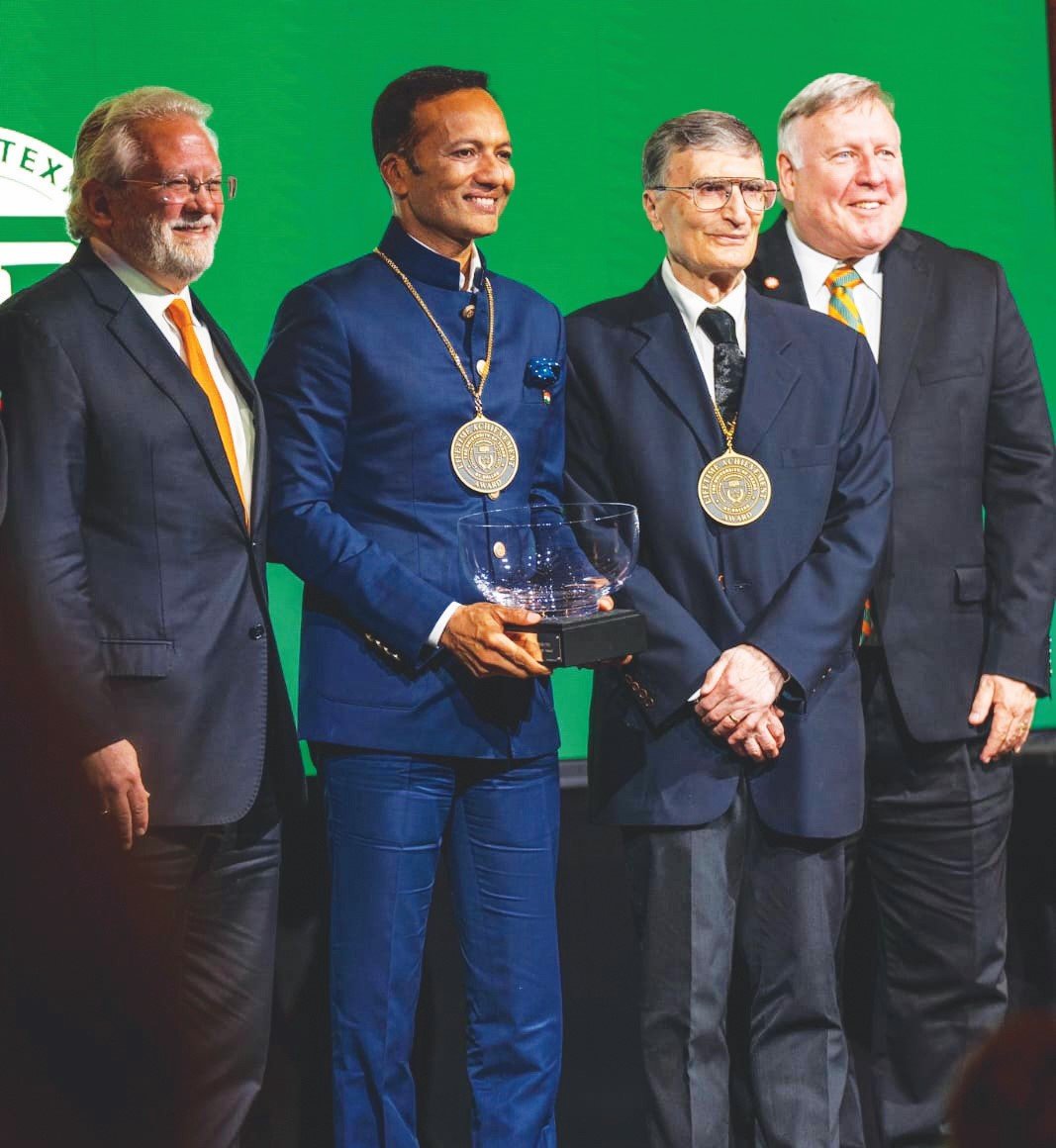 naveen-jindal-honored-with-lifetime-achievement-award-by-ut-dallas-his