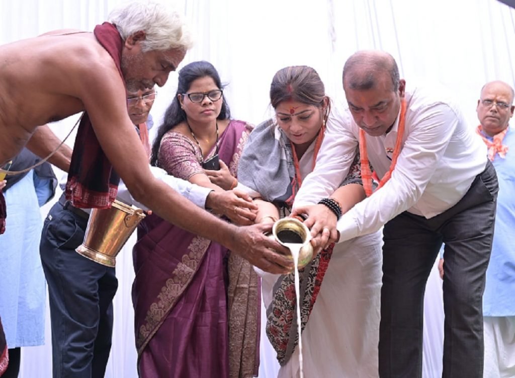 सीएसआर: जेएसपी फाउंडेशन द्वारा 'जिंदल अपना घर' बनाने से बेसहारा बुजुर्गों को मिलेगी बेहतर जिंदगी 2 जेएसपी फाउंडेशन द्वारा 'जिंदल अपना घर' बनाने से बेसहारा बुजुर्गों को मिलेगी बेहतर जिंदगी