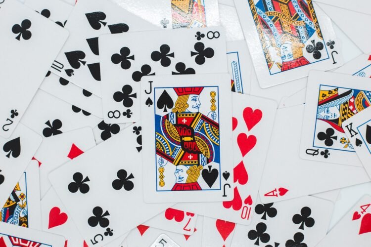 Shuffling Up the Game 5 Reasons Why Online Rummy Outshines Offline Rummy