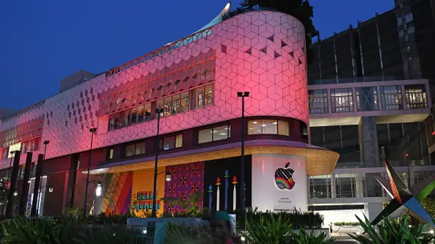 Apple Carbon-Neutral Stores: A Step Towards a Sustainable Future in India 1 Apple Carbon-Neutral Stores