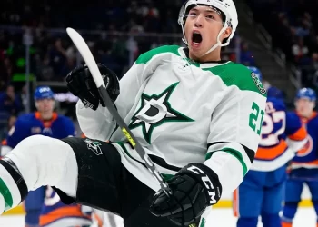 National Life Group Makes History as NHL's Dallas Stars' First National Sponsor