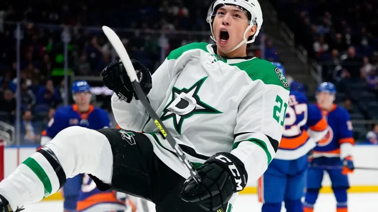 National Life Group Makes History as NHL's Dallas Stars' First National Sponsor