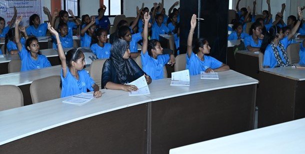 Initial 'Gram Jagrut Kishori' Batch Tours Bharuch Govt Offices Under 'Kishori Utkarsh Pahel' Initiative 5 Initial 'Gram Jagrut Kishori' Batch Tours Bharuch Govt Offices Under 'Kishori Utkarsh Pahel' Initiative