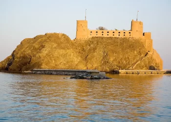 Discover the Stunning Architectural Masterpieces of Oman