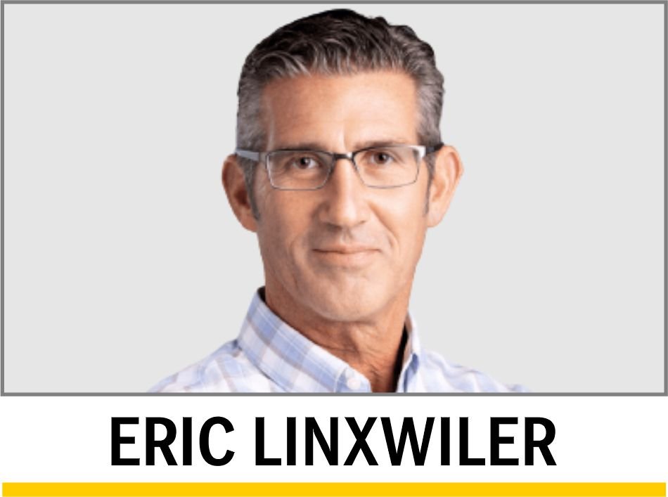 The Role of Better Data Management in Supply Chain Sustainability 2 Eric Linxwiler