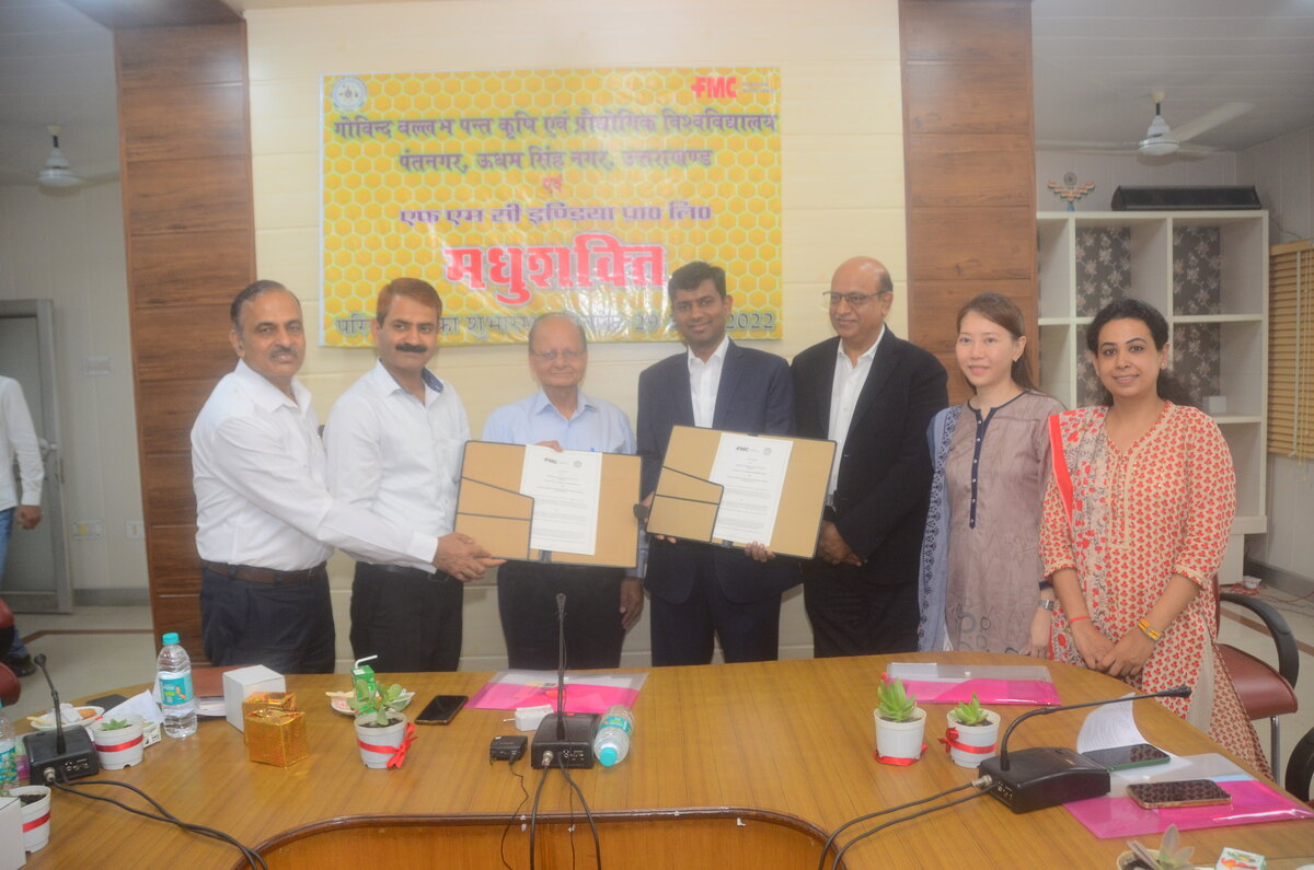Project Madhu Shakti - FMC’s sustainability initiative: Creating bee colonies and financially independent women from farming communities 1 FMC Madhushakti