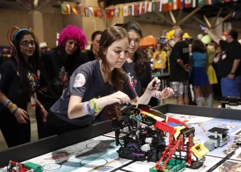 Celebrating Innovation: Google Marks 25 Years by Fueling the Fire of Young Minds!