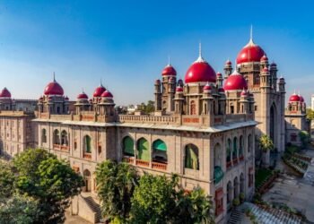 Telangana High Court orders Commercial Complex on Park Land to be Demolished