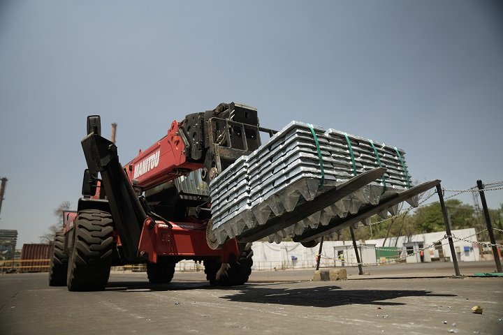 Hindustan Zinc's Annual Report is a top 3 winner at the LACP Spotlight Awards 2023