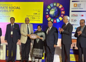 Dr. Suman Minda Receives Prestigious Golden Peacock Award for Social Leadership