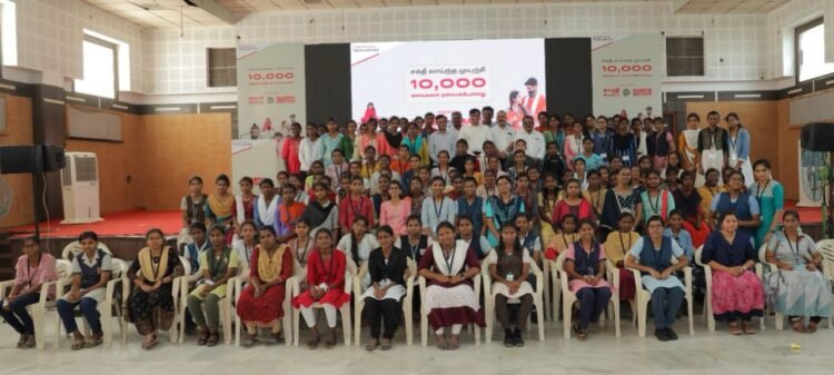 CSR Spotlight Mahindra's SAARTHI ABHIYAAN - Empowering Truckers' Daughters with Scholarships