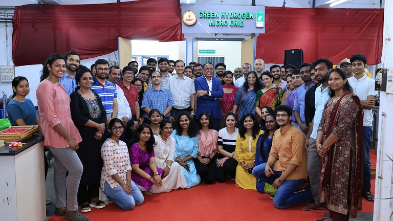 CSR: Indus Towers Collaborates with IIT Madras to Unveil Research and Development Laboratories 1 CSR: Indus Towers Collaborates with IIT Madras to Unveil Research and Development Laboratories