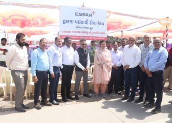 CSR Essar Foundation organises 'Dwarika Padyatra Seva Camp' for Pilgrims