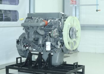Hydrogen-based Internal Combustion Engines for Medium and Heavy Commercial Vehicles