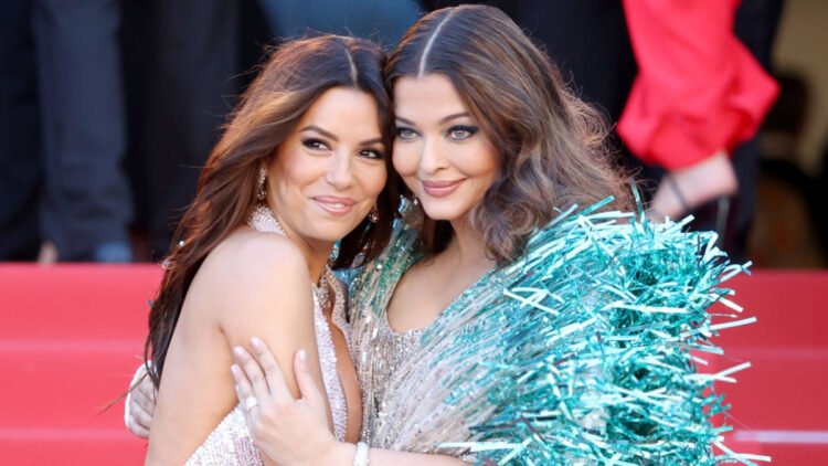 Aishwarya and Eva happily posed for the photographers, their smiles radiating joy.