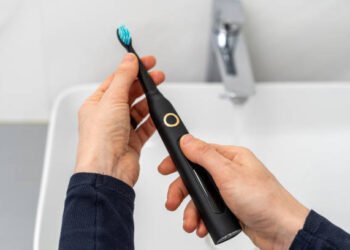 The Comprehensive Guide to Electric Toothbrush Manufacturing