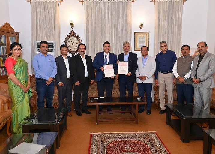 Maxion Wheels and Savitribai Phule Pune University Launch Local Student Scholarship