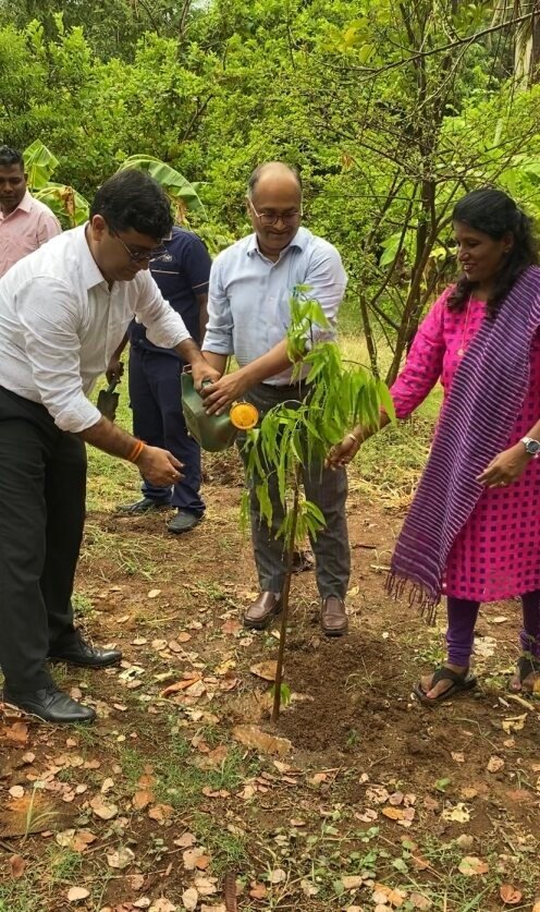 AU Small Finance Bank Organizes Nationwide Tree Plantation on World Environment Day 2 AU Small Finance Bank Organizes Nationwide Tree Plantation on World Environment Day
