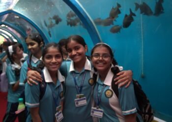 Classmate Revolutionizes Learning with AR Brown Cover Notebooks